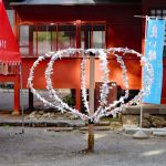 ハート形おみくじ結び所